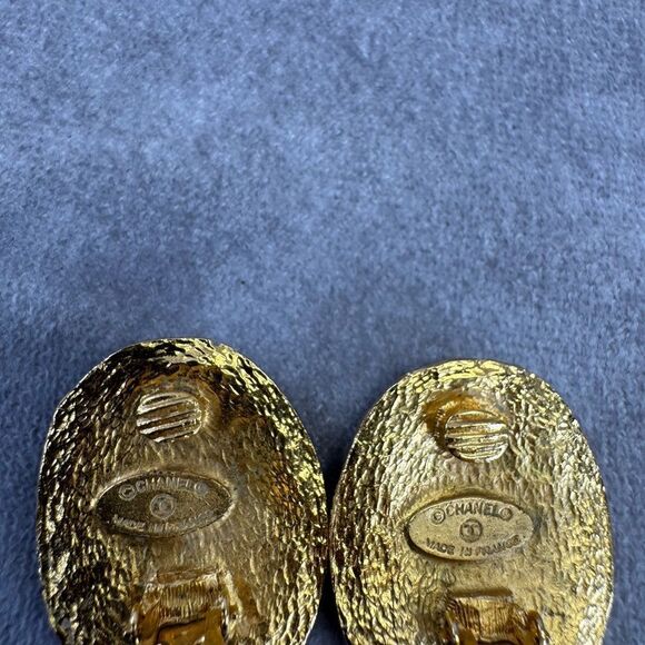 Chanel Vintage 1980s CC Crown Logo Ornate Oval Goldtone Clip-on Earrings - Picture 7 of 7